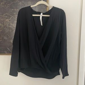 Lululemon Full Freedom Longsleeve sz 12